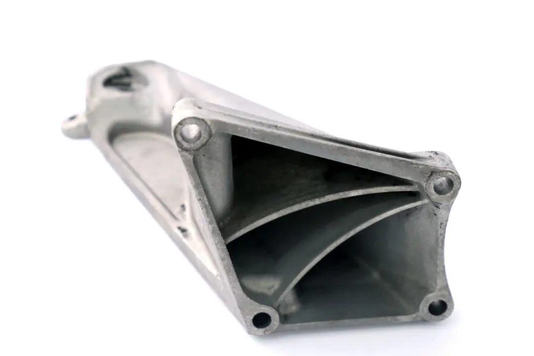 M47N2 Soporte De motor derecho para BMW X3 E83 2.0d con número de pieza 3418698 BMW X3 E83 2.0d M47N2 Soporte De motor derecho - SKU 3418698 - Número de pieza 3418698