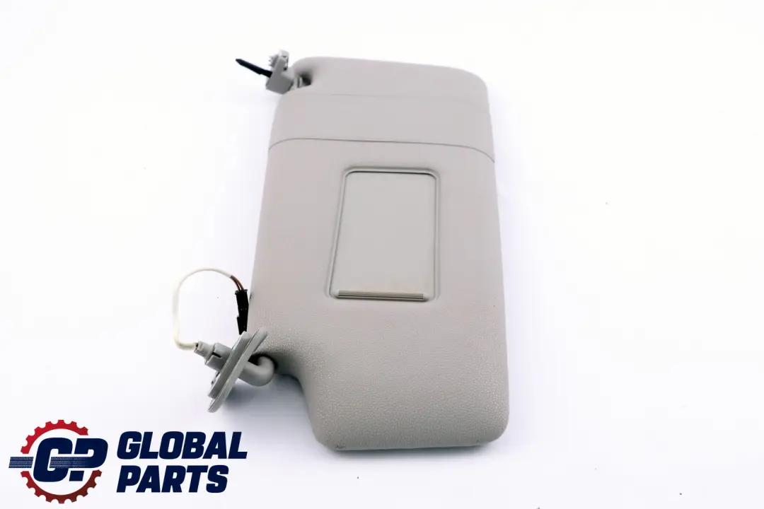 Parasol Iluminado Espejo Lado Pasajero Izquierdo Gris para BMW E83 con número de pieza 3418717 BMW E83 Parasol Iluminado Espejo Lado Pasajero Izquierdo Gris - SKU 3418717-1 - Número de pieza 3418717