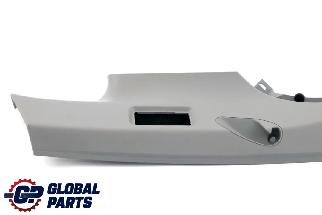 Tapa Columna D Parabrisas Ventana Embellecedor IzqueirdaGRAU 3330449 para BMW E83 LCI con número de pieza 51433418753 BMW E83 LCI Tapa Columna D Parabrisas Ventana Embellecedor IzqueirdaGRAU 3330449 - SKU 3418753 - Número de pieza 51433418753