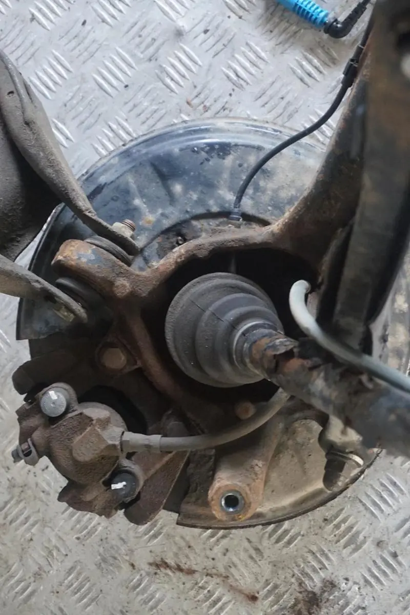 Reihe E83 2.0d N47 Längslenker Bremsscheibe Abtriebswelle Hinten Links für BMW X3 mit Teilenummer 3420501 BMW X3 Reihe E83 2.0d N47 Längslenker Bremsscheibe Abtriebswelle Hinten Links - SKU 3420501-2 - Teilenummer 3420501