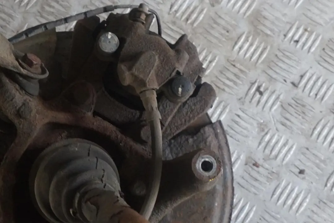 N47 Rear Right O/S Suspension Leg Arm Brake Disc to BMW X3 Series E83 2.0d with Part number 3420502 BMW X3 Series E83 2.0d N47 Rear Right O/S Suspension Leg Arm Brake Disc - SKU 3420502-2 - Part number 3420502