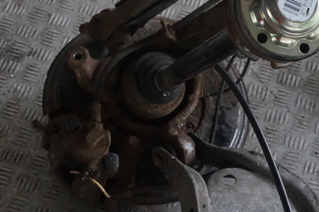 2.5si Zawieszenie Zwrotnica Wahacz do BMW E83 X3 LCI o numerze 3420501 BMW E83 X3 LCI 2.5si Zawieszenie Zwrotnica Wahacz - SKU 3420502 - Numer Części 3420501