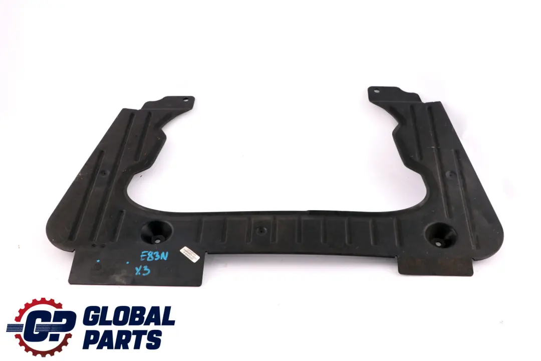 Cubierta Placa De Refuerzo Bajo el Capo Pantalla para BMW E83 LCI con número de pieza 3420702 BMW E83 LCI Cubierta Placa De Refuerzo Bajo el Capo Pantalla - SKU 3420702 - Número de pieza 3420702