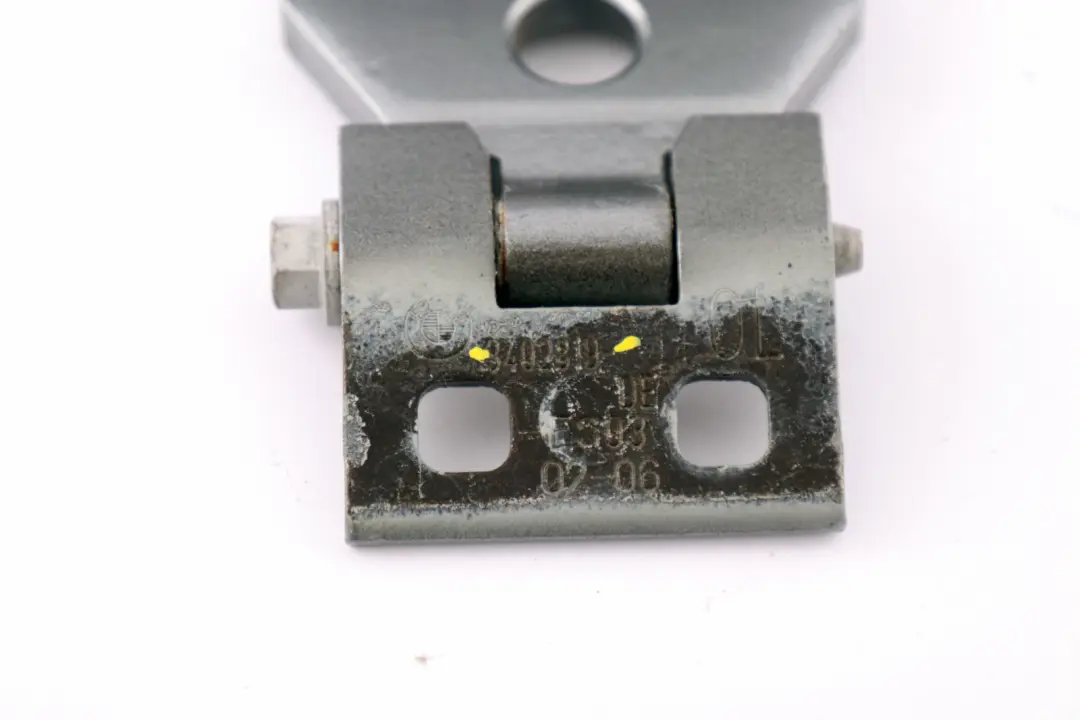 BMW X3 Series E83 Rear Left Door Upper Hinge Top Silver Grey A08 N/S - SKU 3422369-SBG - Part number 3402819