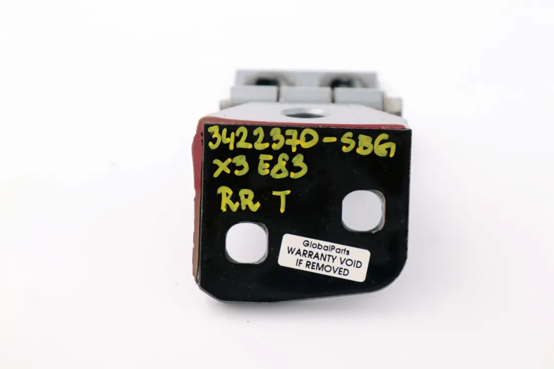 Charniere porte arriere droite superieure Gris argente A08 pour BMW X3 E83 à propos du numéro de pièce 3402820 BMW X3 E83 Charniere porte arriere droite superieure Gris argente A08 - SKU 3422370-SBG - Numéro de pièce 3402820