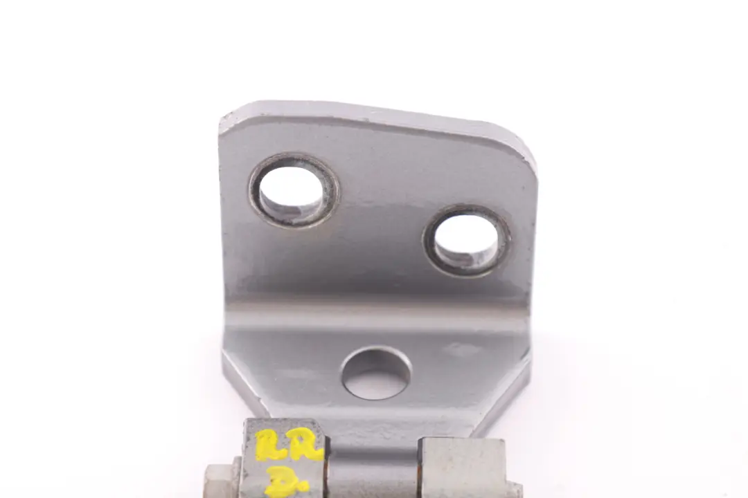 Right Door Bottom Hinge Silver Grey A08 O/S to BMW X3 Series E83 Rear with Part number 3402822 BMW X3 Series E83 Rear Right Door Bottom Hinge Silver Grey A08 O/S - SKU 3422372-SBG - Part number 3402822