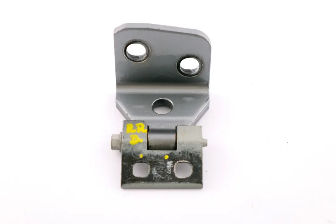 Right Door Bottom Hinge Silver Grey A08 O/S BMW X3 Series E83 Rear - SKU 3422372-SBG - Part number 3402822