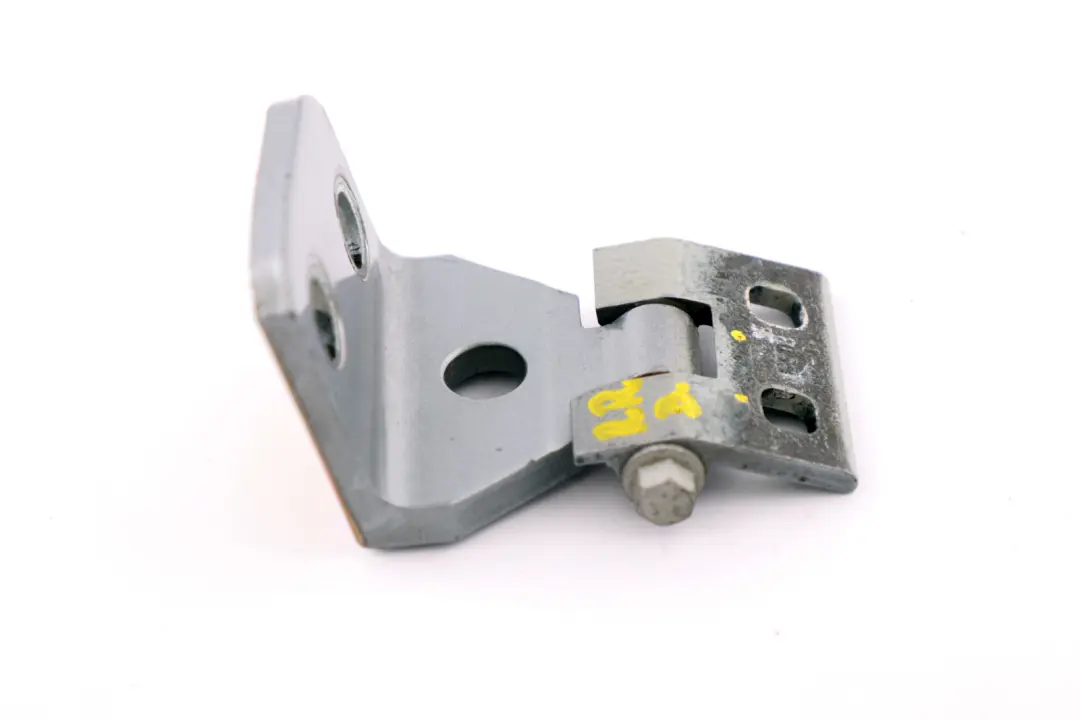 Charniere inferieure porte arriere droite Gris Argent A08 pour BMW X3 E83 à propos du numéro de pièce 3402822 BMW X3 E83 Charniere inferieure porte arriere droite Gris Argent A08 - SKU 3422372-SBG - Numéro de pièce 3402822