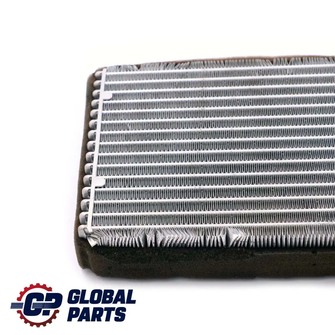 Nagrzewnica Wody Wymiennik Ciepła do Mini Cooper One R55 R56 R57 o numerze 3422666 Mini Cooper One R55 R56 R57 Nagrzewnica Wody Wymiennik Ciepła - SKU 3422666-1 - Numer Części 3422666