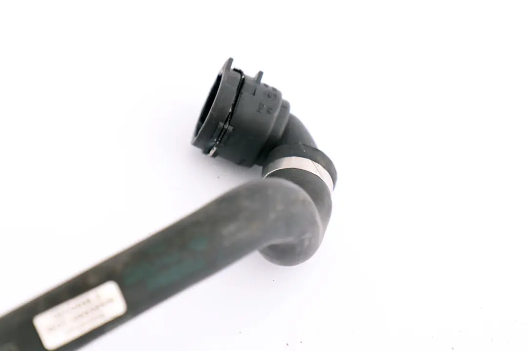 Tuyau d'eau du systeme de refroidissement du radiateur pour BMW X3 E83 LCI à propos du numéro de pièce 3422785 BMW X3 E83 LCI Tuyau d'eau du systeme de refroidissement du radiateur - SKU 3422785 - Numéro de pièce 3422785