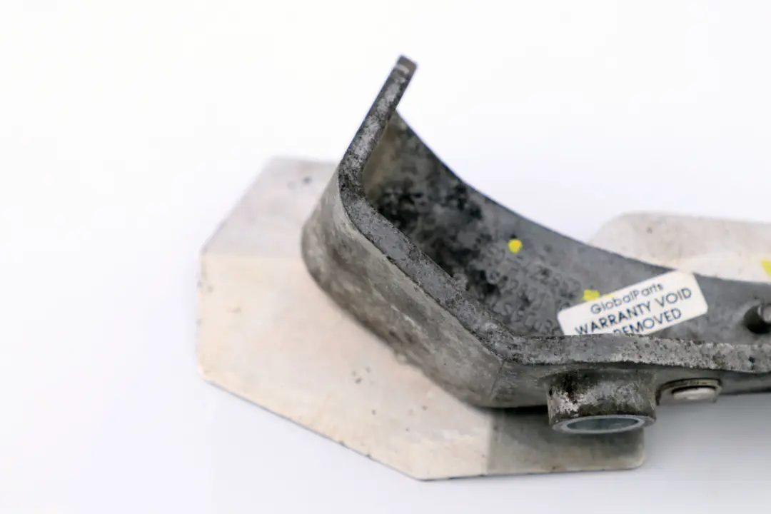 E83N LCI N46 2.0I Supporto Blocco Cuscinetto Assale Anteriore per BMW X3 E83 con numero di parte 3422952 BMW X3 E83 E83N LCI N46 2.0I Supporto Blocco Cuscinetto Assale Anteriore - SKU 3422952 - Numero di parte 3422952