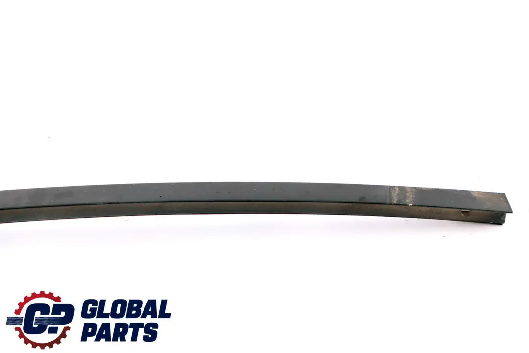 Right Window Web Guide Trim Schwarz Black para BMW X3 E83 Rear con número de pieza 51353427648 BMW X3 E83 Rear Right Window Web Guide Trim Schwarz Black - SKU 3427648 - Número de pieza 51353427648