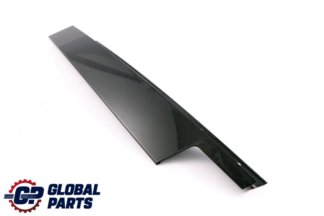 Front Right Door O/S Window Frame Finisher Black to BMW X3 E83 with Part number 3427654 BMW X3 E83 Front Right Door O/S Window Frame Finisher Black - SKU 3427654 - Part number 3427654