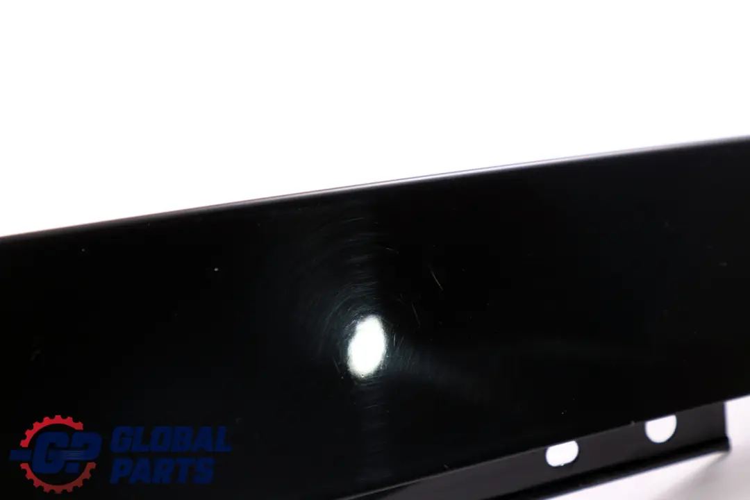 Finitura Telaio Porta Anteriore Destra Nero per BMW X3 E83 con numero di parte 3427654 BMW X3 E83 Finitura Telaio Porta Anteriore Destra Nero - SKU 3427654 - Numero di parte 3427654