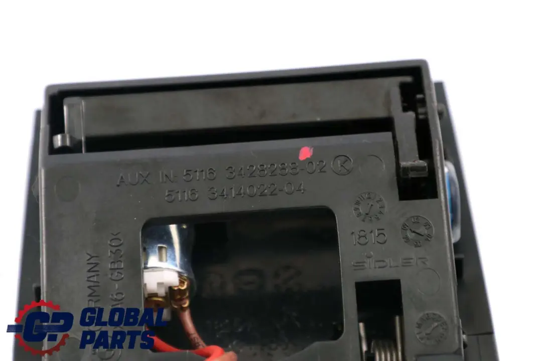 BMW E83 LCI E83N Tapa del encendedor 3428288 - SKU 3428293 - Número de pieza 3428293