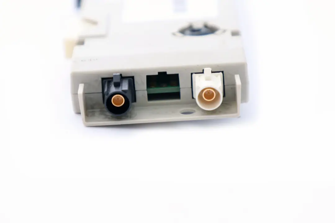 Antenna Amplifier Diversity Signal Booster to Mini Clubman Cooper R55 with Part number 3428336 Mini Clubman Cooper R55 Antenna Amplifier Diversity Signal Booster - SKU 3428336 - Part number 3428336