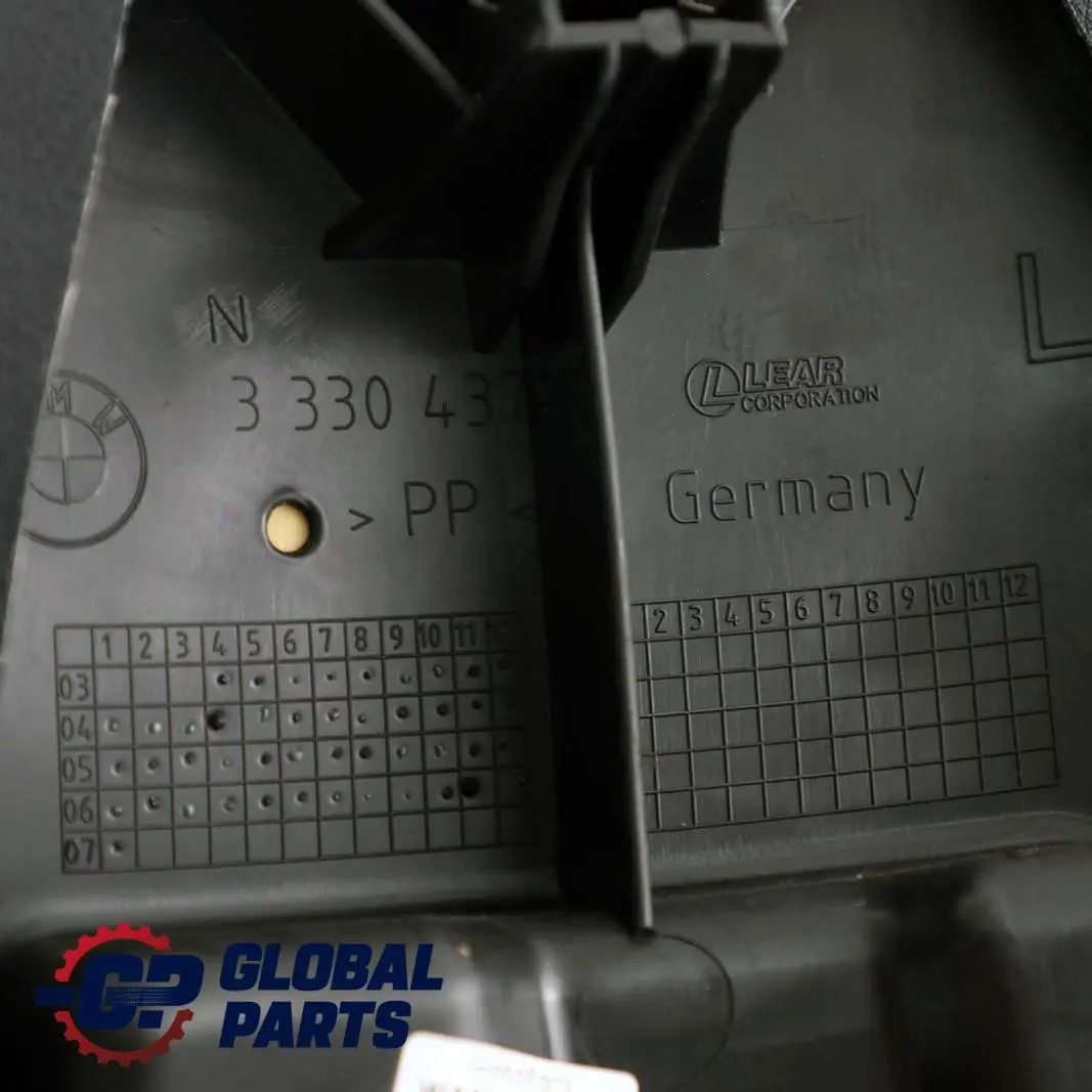 Asiento Trasero Derecho Panel Lateral Trim Negro Sensatec para BMW E83 con número de pieza 3443186 BMW E83 Asiento Trasero Derecho Panel Lateral Trim Negro Sensatec - SKU 3443186 - Número de pieza 3443186