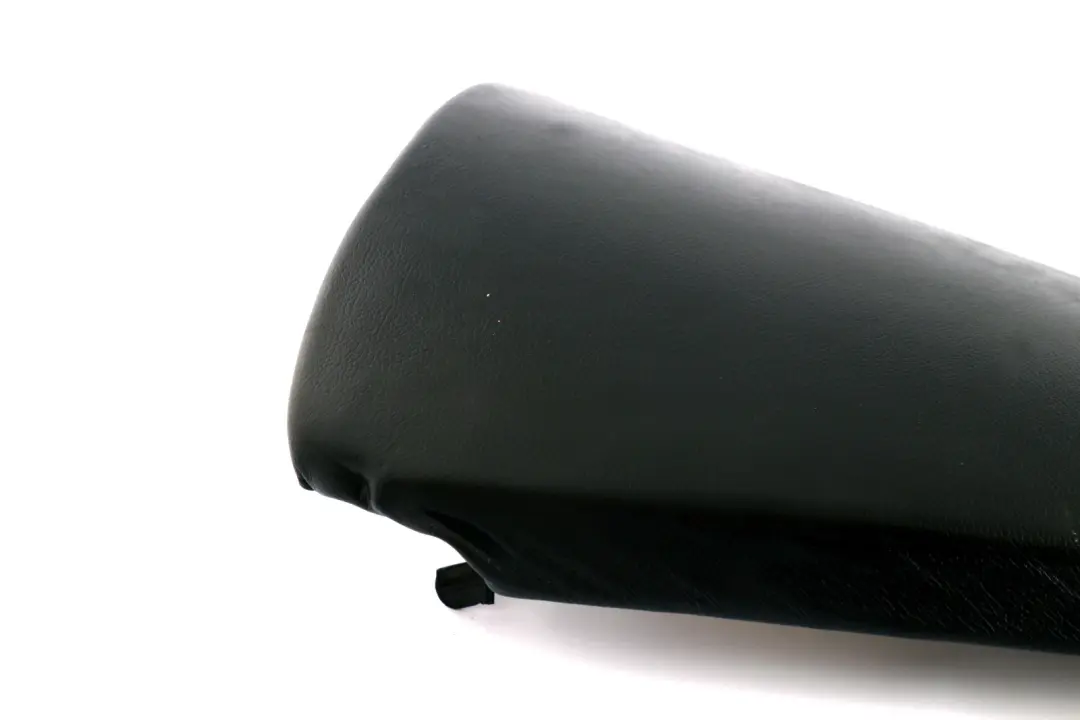 Sedile Posteriore Destro Pannello Laterale Pelle Nera 3330438 per BMW X3 E83 LCI con numero di parte 3443208 BMW X3 E83 LCI Sedile Posteriore Destro Pannello Laterale Pelle Nera 3330438 - SKU 3443208 - Numero di parte 3443208