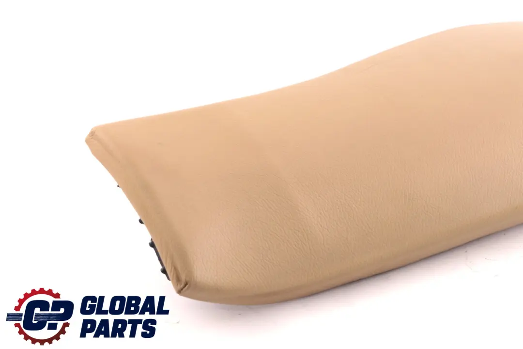 Boczek Kanapy Tył Prawy Beżowy do BMW X3 E83 o numerze 3443552 BMW X3 E83 Boczek Kanapy Tył Prawy Beżowy - SKU 3443552 - Numer Części 3443552