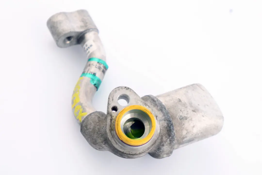 2.5si 3.0 si Adapter Lead Compressor Suction Pipe to BMW X3 Series E83 LCI with Part number 3443984 BMW X3 Series E83 LCI 2.5si 3.0 si Adapter Lead Compressor Suction Pipe - SKU 3443984 - Part number 3443984