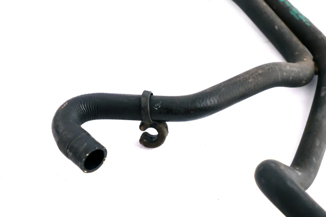 Radiador y manguera De retorno del motor para BMW F80 F82 F83 LCI con número de pieza 3448462 BMW F80 F82 F83 LCI Radiador y manguera De retorno del motor - SKU 3448462 - Número de pieza 3448462