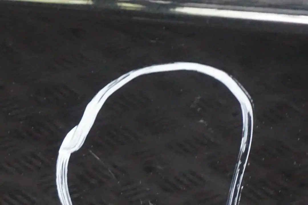 Puerta Trasera Izquierda Negro Zafiro Metalizado - 475 para BMW E83 con número de pieza 3449337 BMW E83 Puerta Trasera Izquierda Negro Zafiro Metalizado - 475 - SKU 3449337-BS4 - Número de pieza 3449337