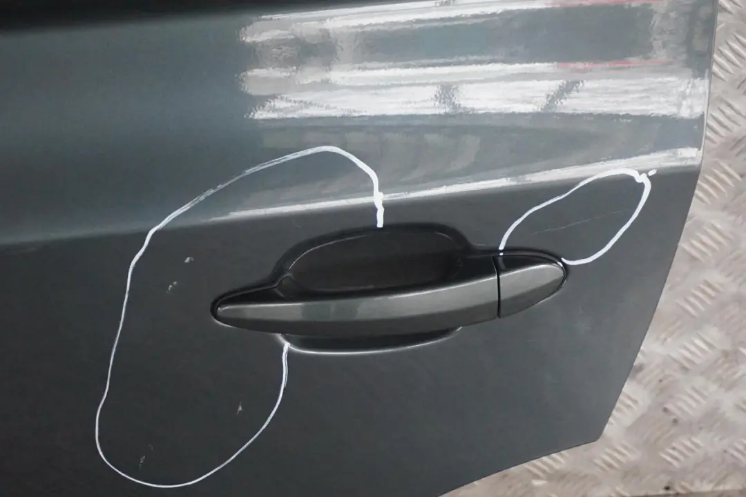 Door Rear Left N/S Highland Green Gruen Metallic - A11 für BMW X3 Series E83 mit Teilenummer 3449337 BMW X3 Series E83 Door Rear Left N/S Highland Green Gruen Metallic - A11 - SKU 3449337-HG - Teilenummer 3449337