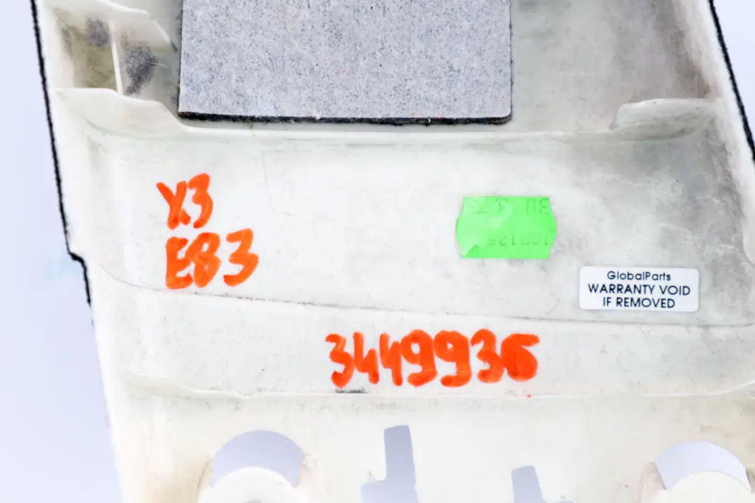 BMW X3 E83 LCI Couverture Montant B Droite Anthracite 3330446 - SKU 3449936 - Numéro de pièce 3449936