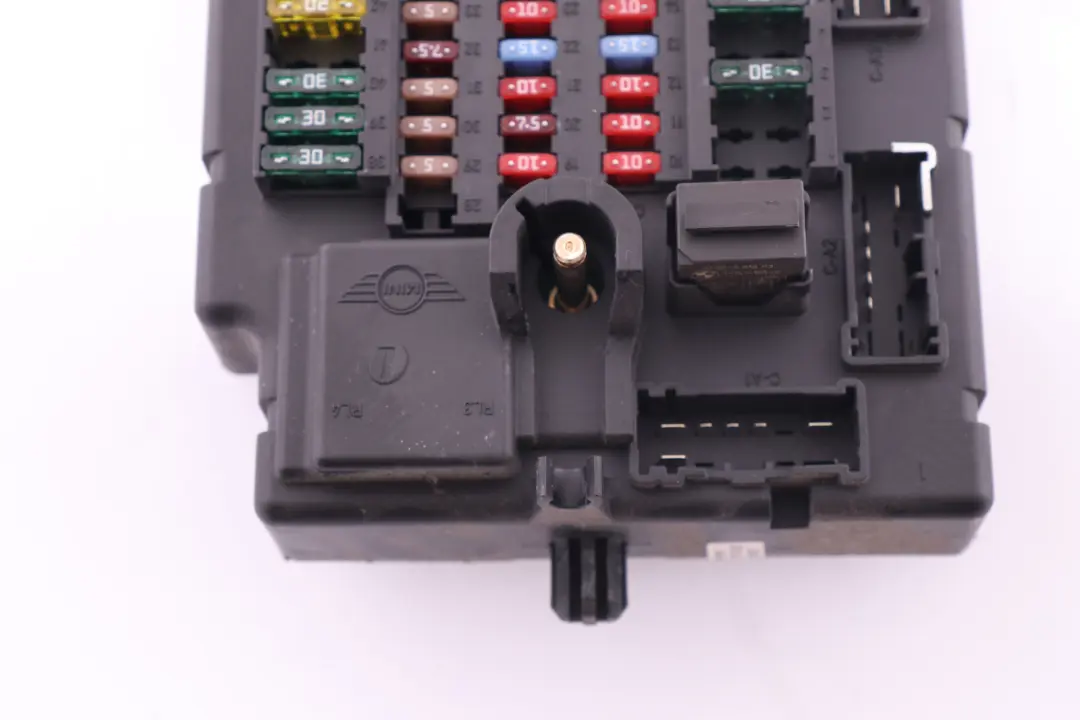 Skrzynka Bezpieczników Moduł BSI do Mini R56 o numerze 3450435 Mini R56 Skrzynka Bezpieczników Moduł BSI - SKU 3450435 - Numer Części 3450435