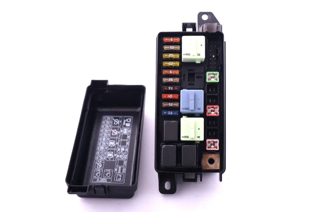 Caja De fusibles Unidad De control el?ctrico para Mini Cooper Convertible R57 con número de pieza 3450646 Mini Cooper Convertible R57 Caja De fusibles Unidad De control el?ctrico - SKU 3450646 - Número de pieza 3450646