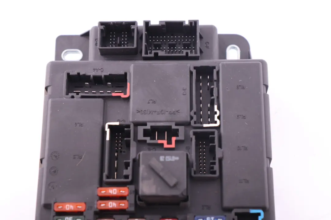 High SPEG Fuse Distribution Box H1 to Mini Cooper One R56 with Part number 3450824 Mini Cooper One R56 High SPEG Fuse Distribution Box H1 - SKU 3450824 - Part number 3450824