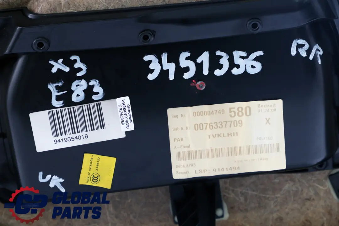 BMW X3 E83 Doublure de carte de porte arrière droite Vinyle Sensatec Noir - SKU 3451356 - Numéro de pièce 3451356