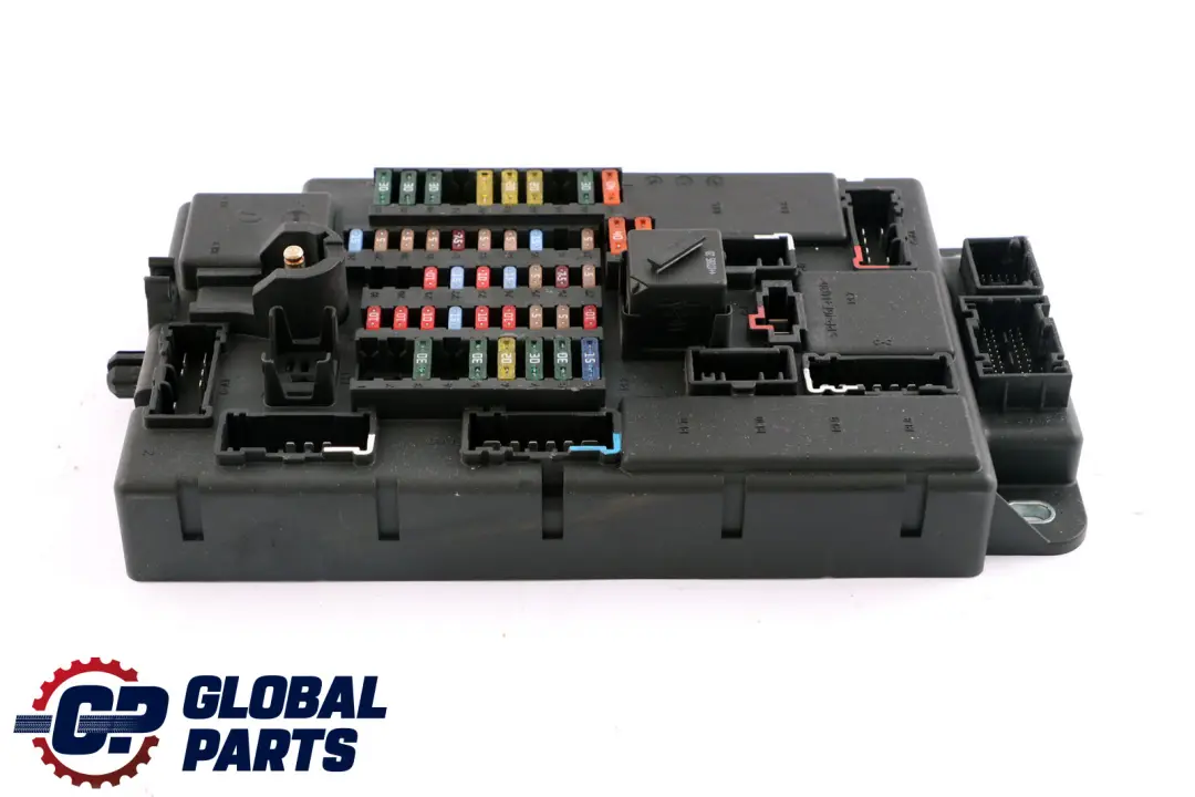 Caja de Distribucion de Fusibles / Dc M2 6135 para Mini Cooper R56 con número de pieza 3451924 Mini Cooper R56 Caja de Distribucion de Fusibles / Dc M2 6135 - SKU 3451924 - Número de pieza 3451924