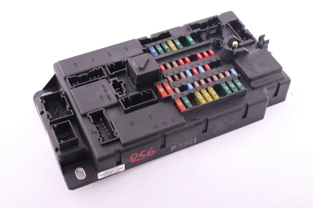High SPEG DC/DC M3 Scatola distribuzione fusibili per Mini Cooper One R56 con numero di parte 3451925 Mini Cooper One R56 High SPEG DC/DC M3 Scatola distribuzione fusibili - SKU 3451925 - Numero di parte 3451925