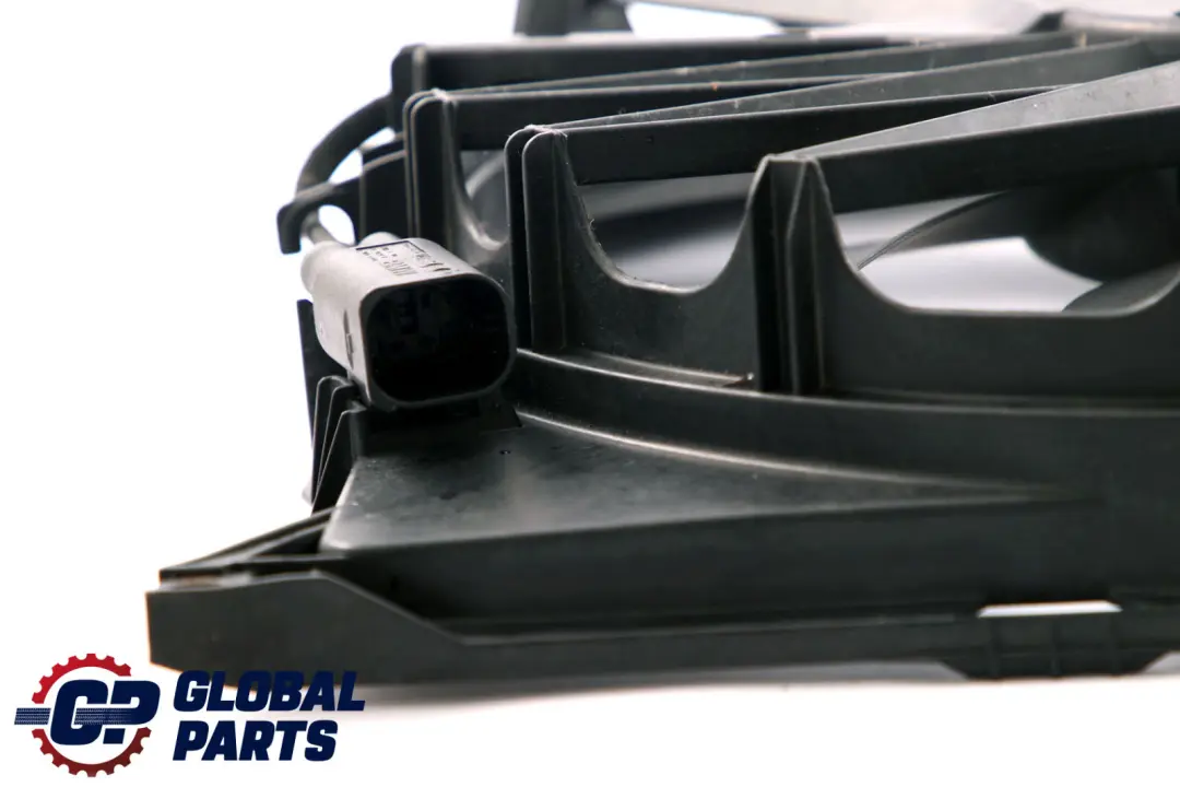 BMW X3 Series E83 2 Engine Cooling Radiator Fan Housing With Fan 400W - SKU 3452509-2 - Part number 3452509