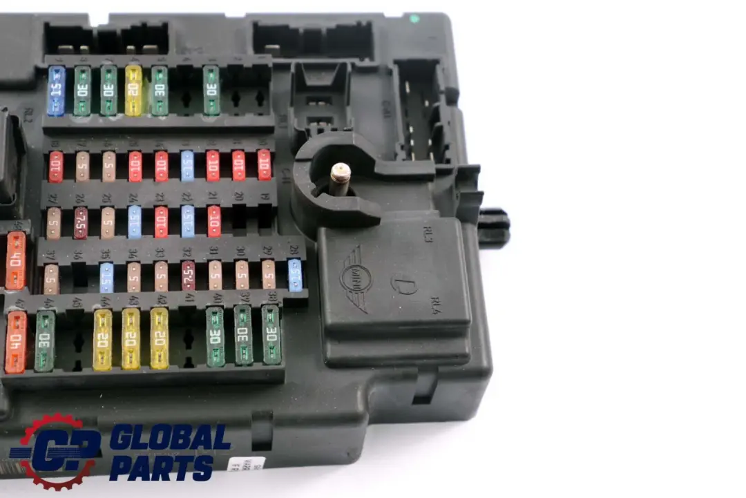 Boîte De Distribution De Fusibles SPEG PL3 M2 SPEG pour Mini Cooper One R56 à propos du numéro de pièce 3453293 Mini Cooper One R56 Boîte De Distribution De Fusibles SPEG PL3 M2 SPEG - SKU 3453293 - Numéro de pièce 3453293