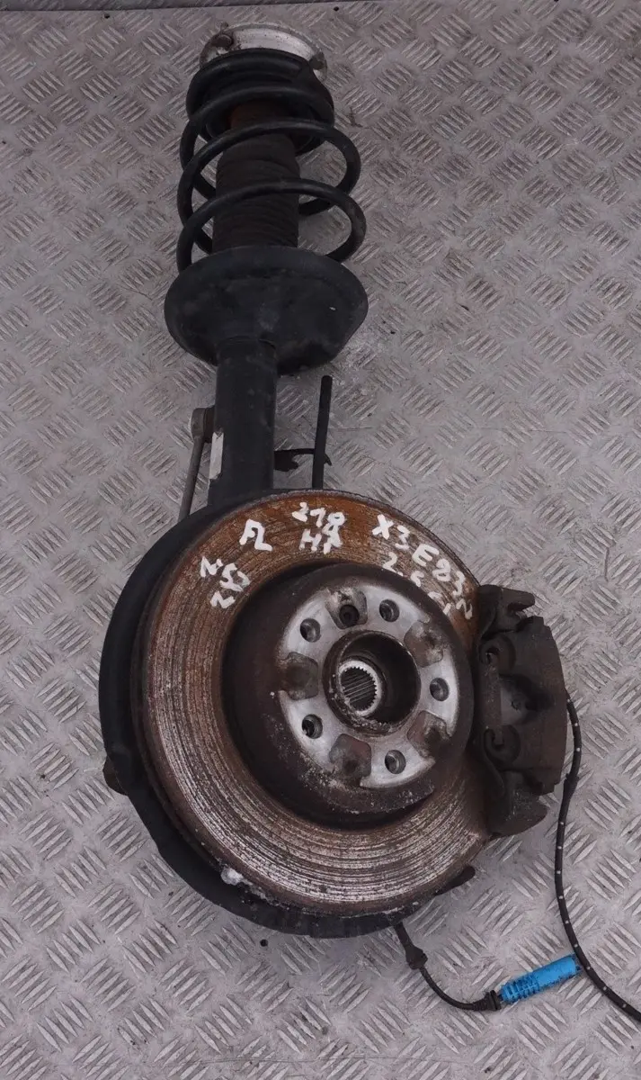 *BMW X3 er E83 LCI 2.5si N52N Federbein Schwenklager Bremsscheibe Vorne Links für mit Teilenummer 3453521 *BMW X3 er E83 LCI 2.5si N52N Federbein Schwenklager Bremsscheibe Vorne Links - SKU 3453521 - Teilenummer 3453521