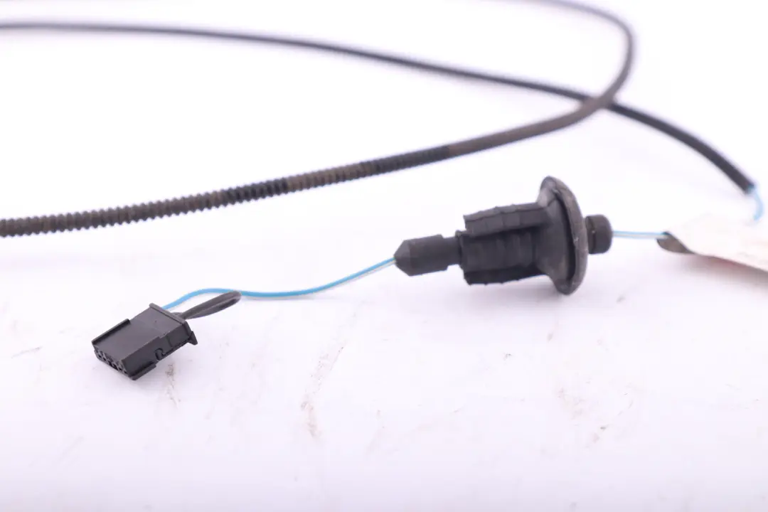 Antenna Bumper Mounted FM/DAB Wiring to Mini Cooper R57 R58 with Part number 3453590 Mini Cooper R57 R58 Antenna Bumper Mounted FM/DAB Wiring - SKU 3453590 - Part number 3453590