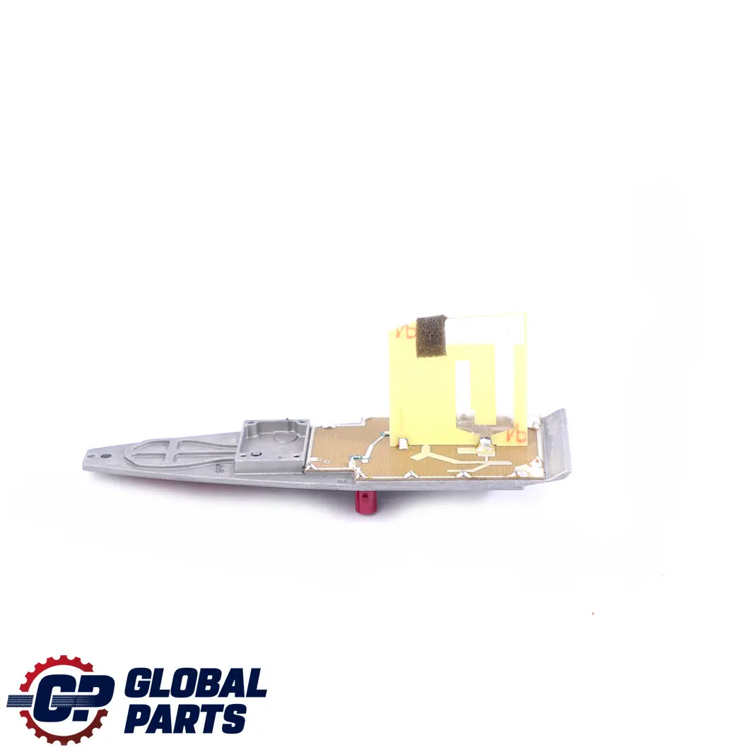 Antenna Tetto Radio Telefono 3436734 per BMW X3 E83 con numero di parte 6935688 BMW X3 E83 Antenna Tetto Radio Telefono 3436734 - SKU 3454167 - Numero di parte 6935688