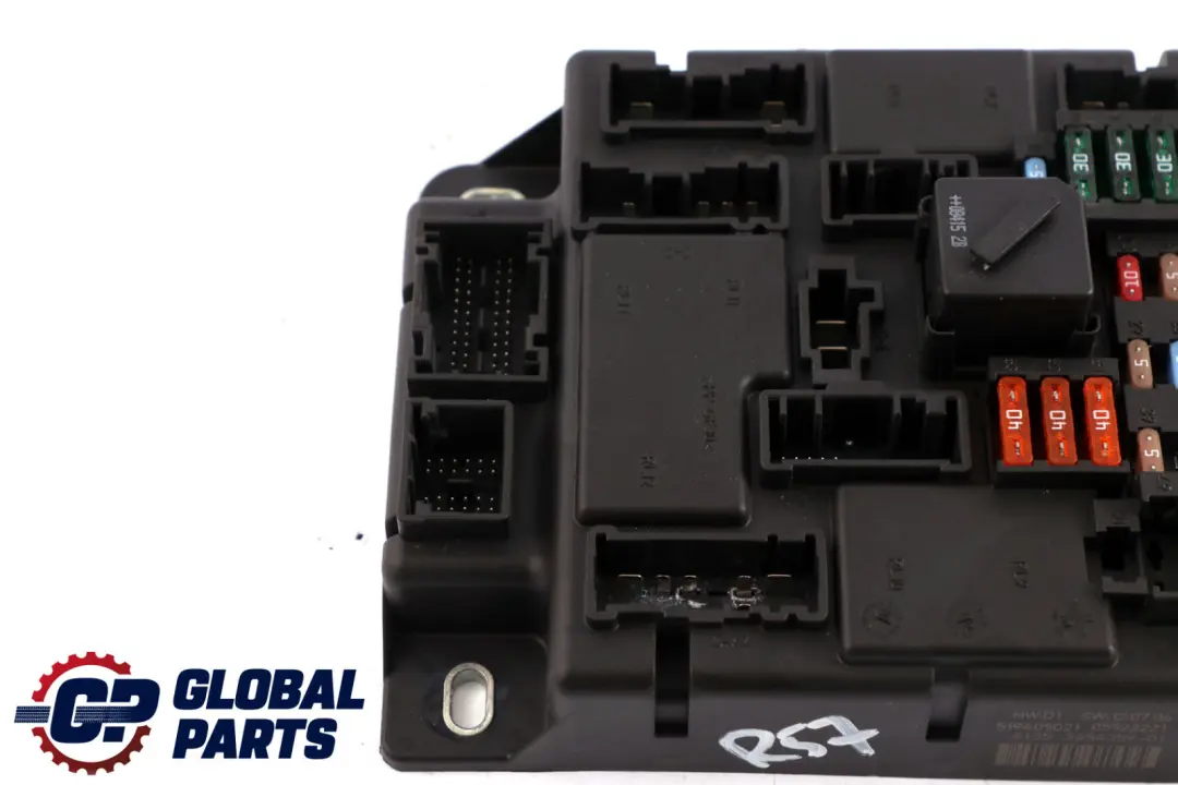 PL3 SPEG H5 Fuse Distribution Box to BMW Mini Cooper One R57 with Part number 3454359 BMW Mini Cooper One R57 PL3 SPEG H5 Fuse Distribution Box - SKU 3454359 - Part number 3454359
