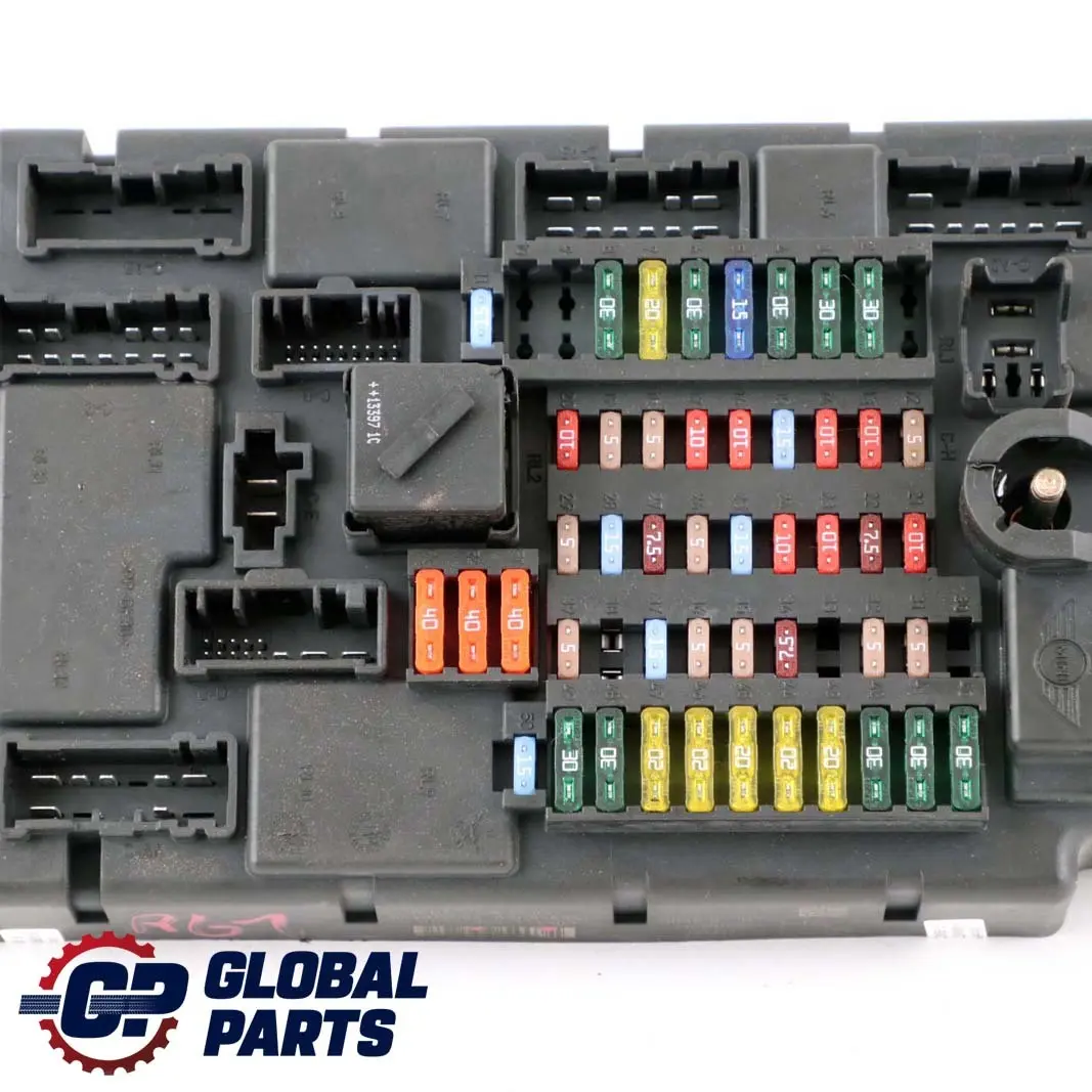 Alta PL3 SPEG H4 Caja De distribucion De fusibles para Mini Cooper One R56 con número de pieza 3457413 Mini Cooper One R56 Alta PL3 SPEG H4 Caja De distribucion De fusibles - SKU 3457413 - Número de pieza 3457413