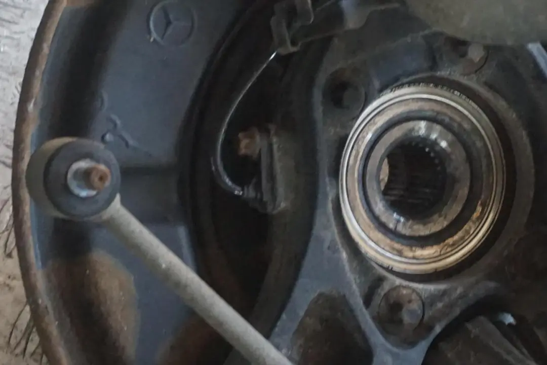 Mercedes-Benz E-Class W211 S211 Rear Left N/S Suspension Leg Brake Wheel Hub to with Part number 3508308 Mercedes-Benz E-Class W211 S211 Rear Left N/S Suspension Leg Brake Wheel Hub - SKU 3508308 - Part number 3508308