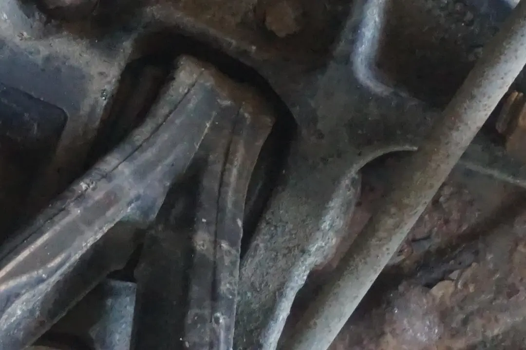 Mercedes-Benz E-Klasse W211 S211 Schwenklager Bremssattel Hinten Rechts für mit Teilenummer 3508408 Mercedes-Benz E-Klasse W211 S211 Schwenklager Bremssattel Hinten Rechts - SKU 3508408 - Teilenummer 3508408