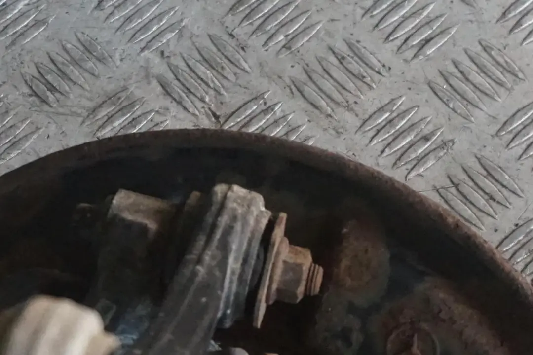 Mercedes-Benz E-Class W211 S211 Rear Right O/S Suspension Leg Brake Wheel Hub to with Part number 3508408 Mercedes-Benz E-Class W211 S211 Rear Right O/S Suspension Leg Brake Wheel Hub - SKU 3508408 - Part number 3508408