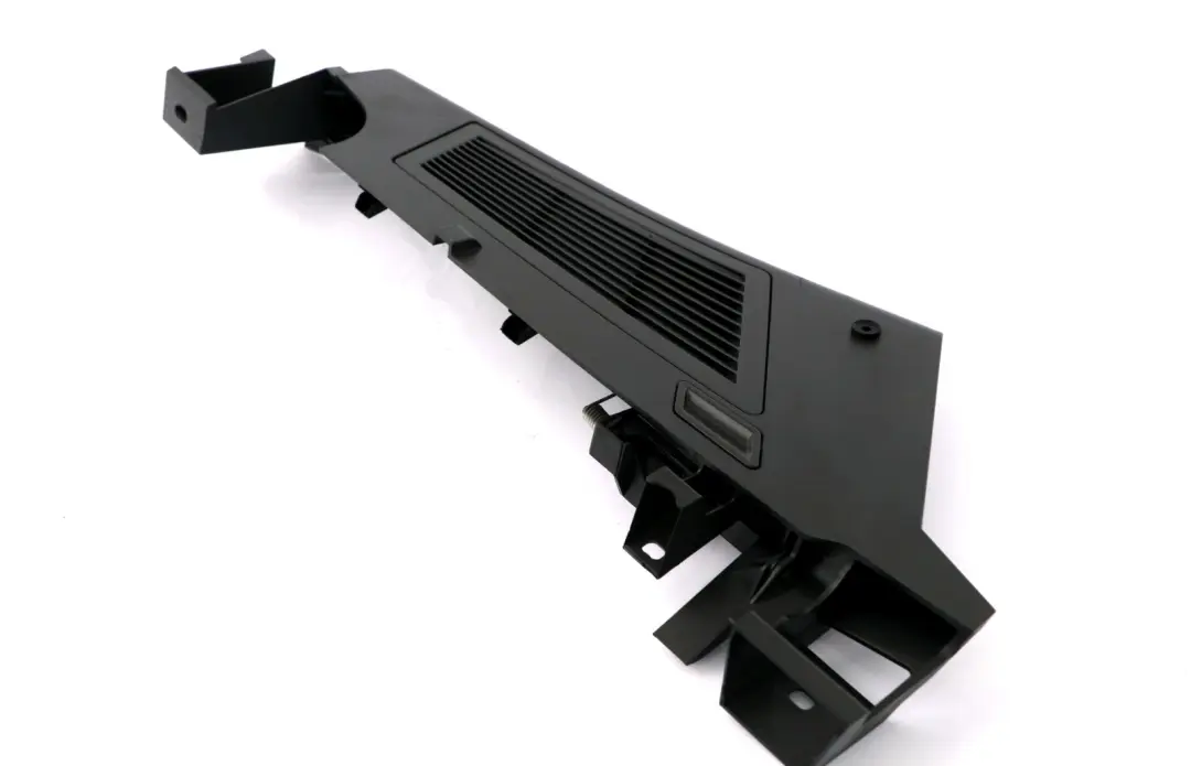 Lateral Piso Tronco Derecho Vent Louvre BASALTGRAU para BMW 1 E83 con número de pieza 3508764 BMW 1 E83 Lateral Piso Tronco Derecho Vent Louvre BASALTGRAU - SKU 3508764-1 - Número de pieza 3508764