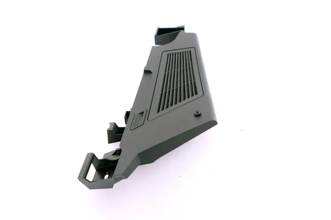 Griglia Ventilazione Laterale Destra Bagagliaio Antracite per BMW X3 E83 con numero di parte 3404376 BMW X3 E83 Griglia Ventilazione Laterale Destra Bagagliaio Antracite - SKU 3508764 - Numero di parte 3404376