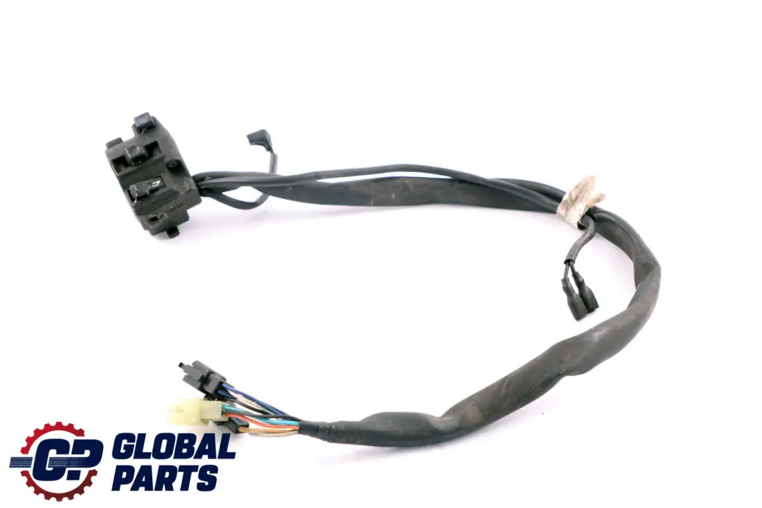 CBR 125R Turn Indicator Winker Switch Unit to Honda with Part number 35200-KPP-861 Honda CBR 125R Turn Indicator Winker Switch Unit - SKU 35200-KPP-861 - Part number 35200-KPP-861