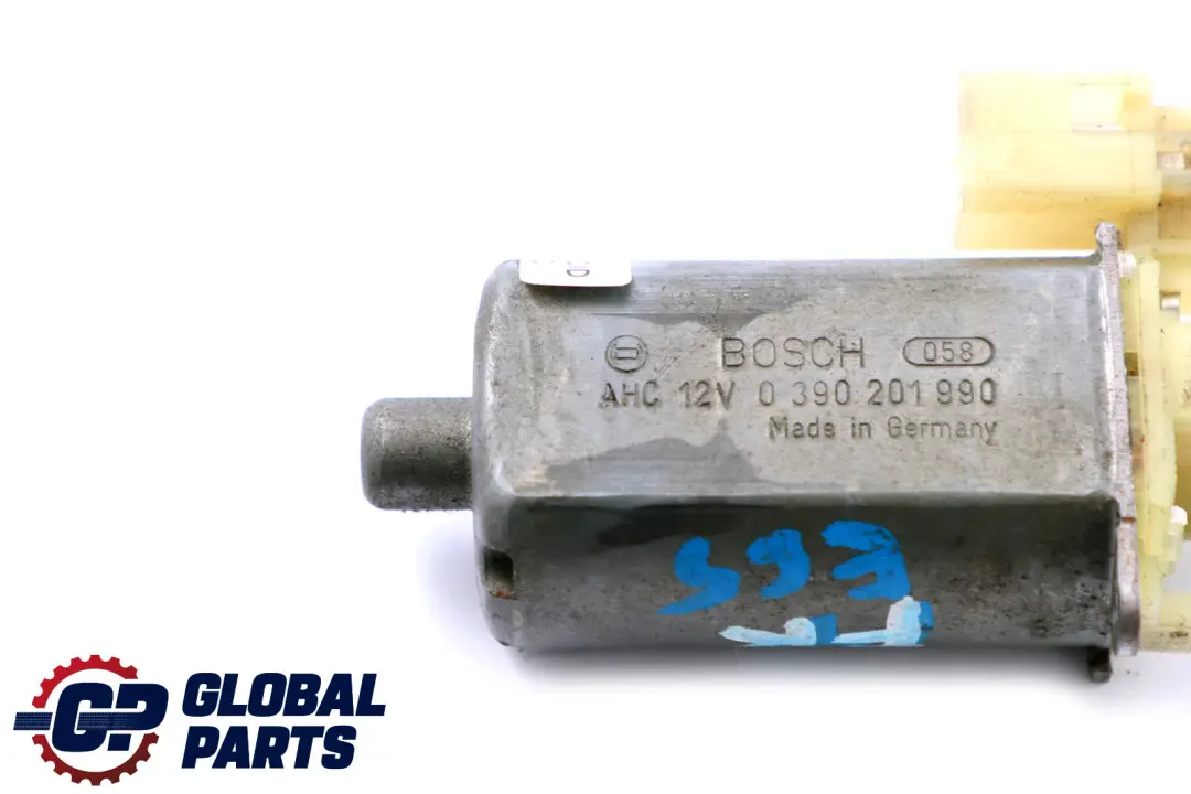 Motore azionamento regolazione sedile anteriore destro 0 390 201 990 per BMW E65 con numero di parte 0390201990 BMW E65 Motore azionamento regolazione sedile anteriore destro 0 390 201 990 - SKU 390201990 - Numero di parte 0390201990