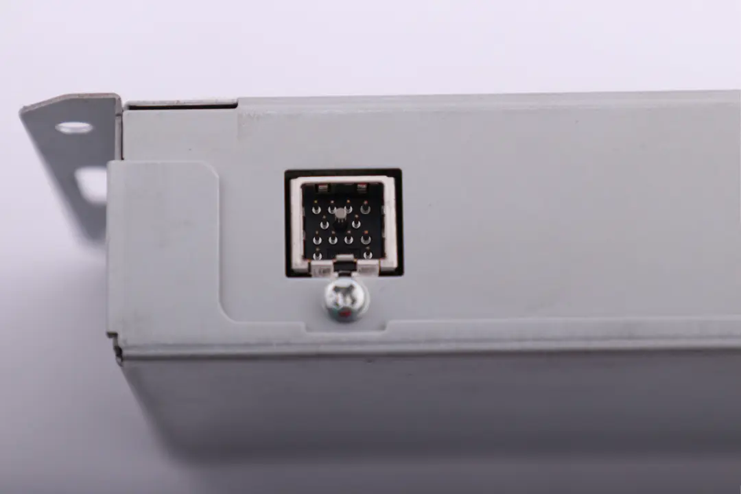 BMW E60 E87 E90 Moduł Sterownik Interfejs Złącze iPod - SKU 411033 - Numer Części 411033