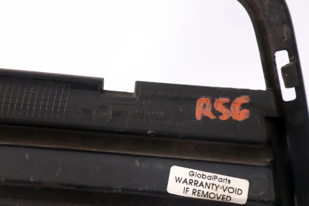 Abdeckung Frischluftauslass Kühlergrill rechts für Mini Cooper R56 R57 mit Teilenummer 0413258 Mini Cooper R56 R57 Abdeckung Frischluftauslass Kühlergrill rechts - SKU 0413258 - Teilenummer 0413258